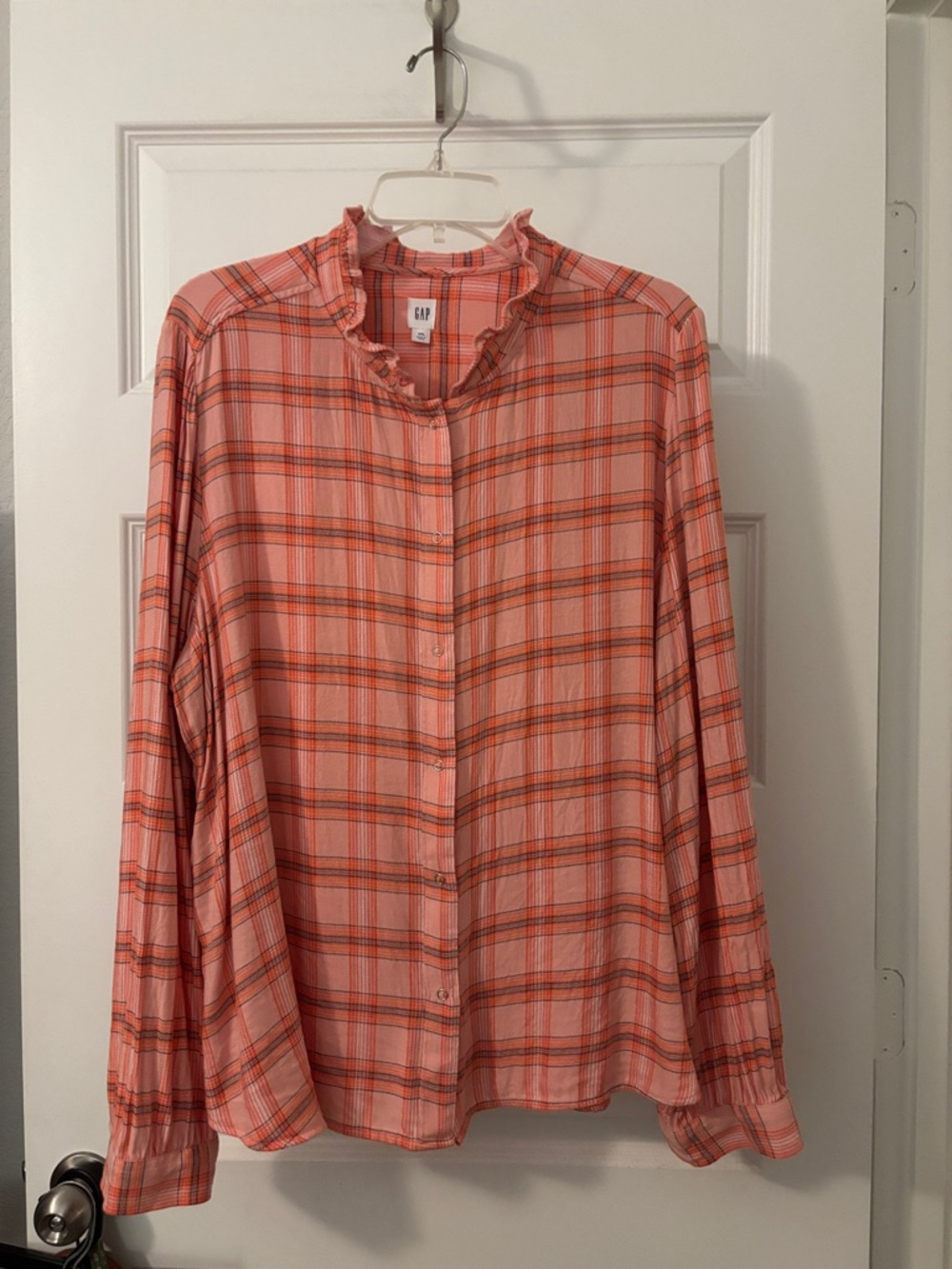 GAP Coral Plaid Ruffle-Neck Button Front Shirt SZ XXL Snap Buttons cotton blend